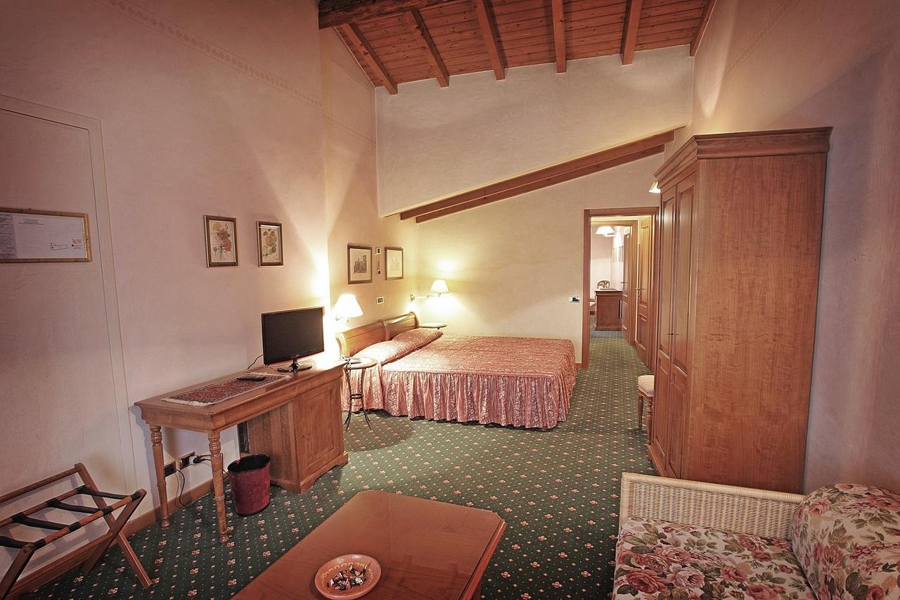 Hotel Faccioli Valeggio sul Mincio Luaran gambar
